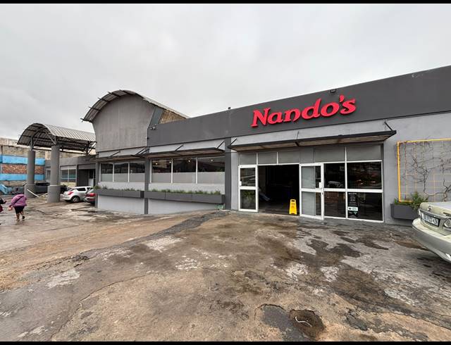 4,155M² BUSINESS CENTRE FOR SALE IN STANGER CENTRAL